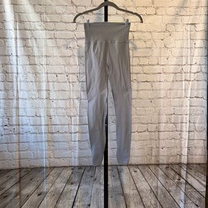 NWOT Free People 7/8th High Rise Good Karma Leggings.